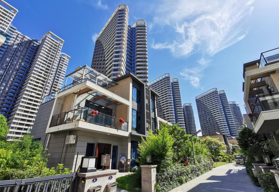 Qingshu Holiday Villa Hotel (Huidong Shili Yintan)