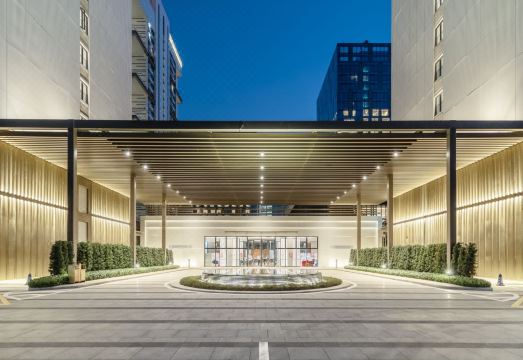 Platton ApartmentsHotel Overview