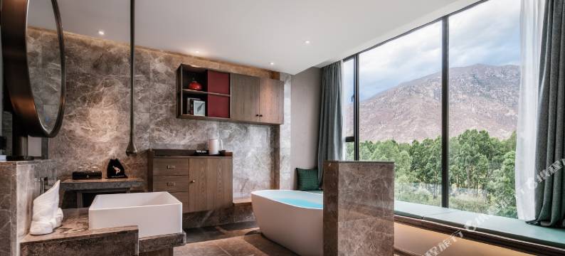 拉萨溪云酒店(罗布林卡天海夜市店)图片