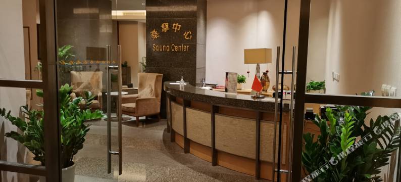 上海由由大酒店(仁济东院塘桥地铁站店)图片