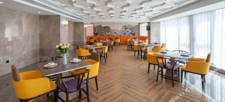 维也纳国际酒店·昆明安宁东湖店图片