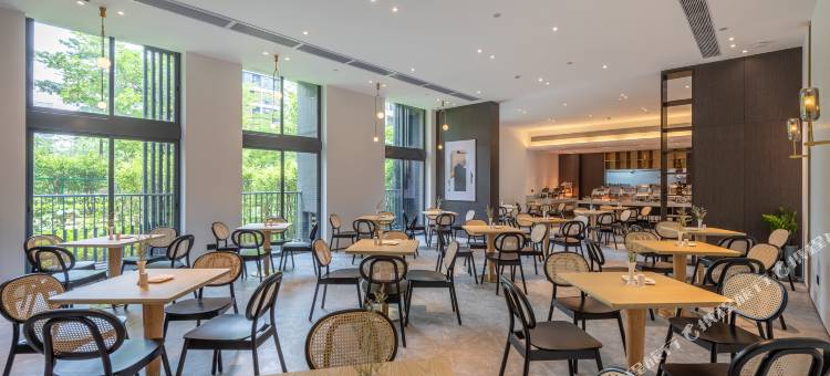 丽呈朗誉酒店(广州白云机场中山大学孙逸仙纪念医院花都院区店)图片