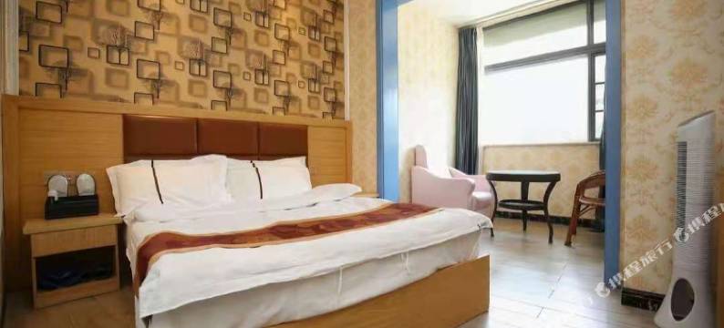 昆明丘山网咖精品酒店图片