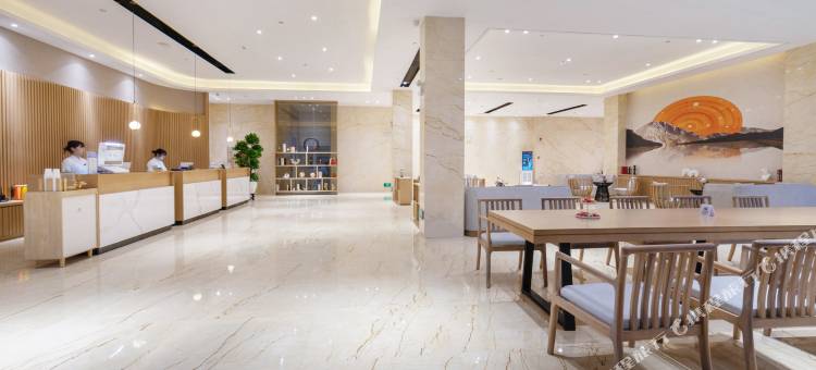 深圳科技园禾尖S酒店(深大地铁站店)图片