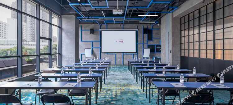 深圳北站Moxy酒店图片