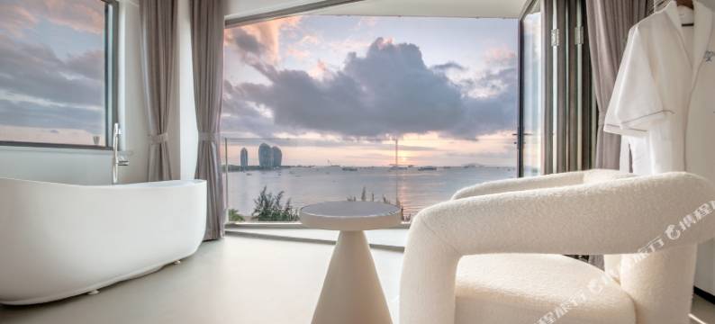 诚合礼海景民宿(三亚湾店)图片