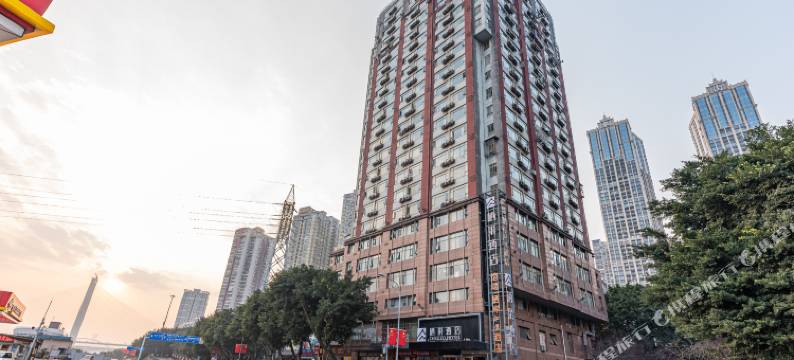 谢小姐的家江景民宿(解放碑步行街洪崖洞店)图片