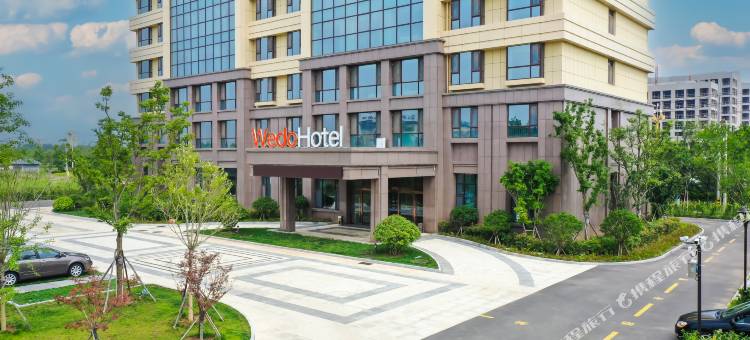 纬度全域酒店(龙青高速莱西姜山收费站店)图片