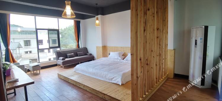 连山欧家梯田和居山舍图片