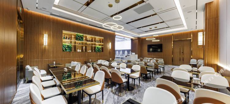 铂顿国际公寓(佛山花卉世界潭洲会展店)图片