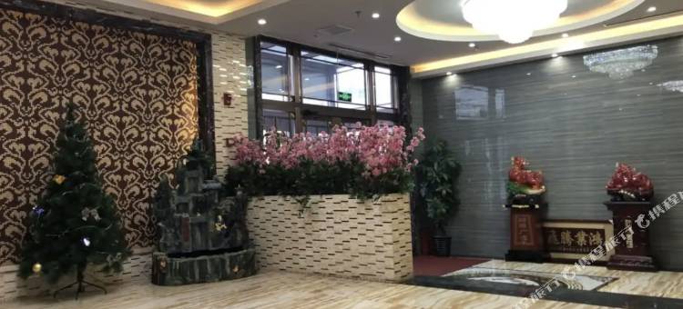 腾龙洗浴客房图片