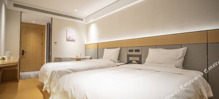 素柏·云酒店(东港市府店)图片