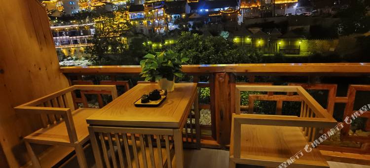 闻溪揽月精品民宿(芙蓉镇大瀑布店)图片