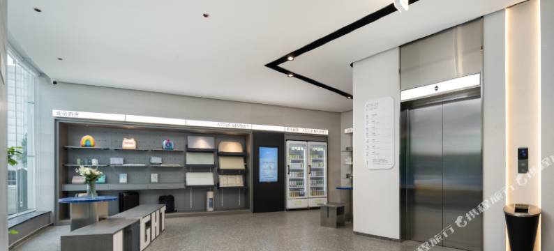 武汉汉口火车站南广场轻居酒店图片