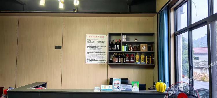 安吉望云山庄(董岭村店)图片