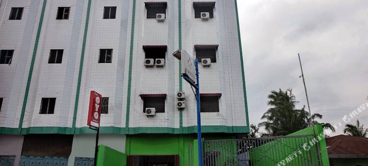 OYO 2044 星丘回教旅馆(RedDoorz at Star Hill Inn Syariah Tebing Tinggi)图片