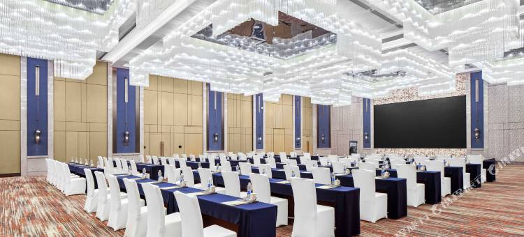 润兴皇庭酒店图片