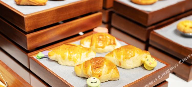 濮阳高铁东站新东路美仑酒店图片