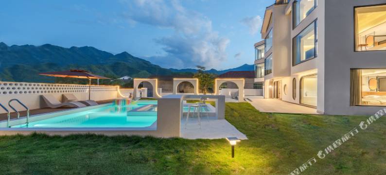 安吉山隐逸宿·Villa纯白设计师私汤温泉度假美宿(余村店)图片