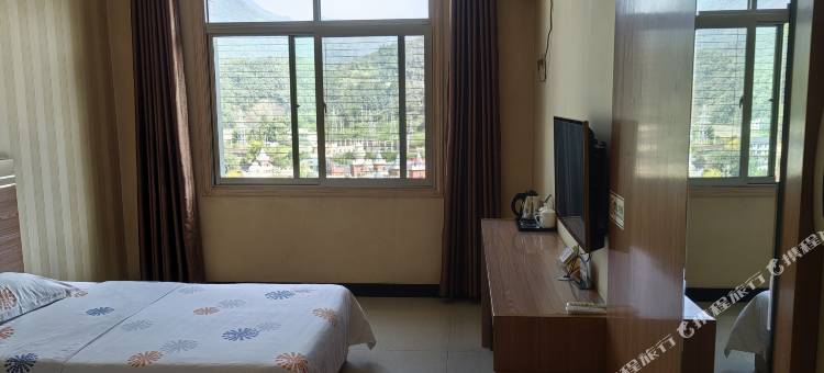 怡然宾馆(岚皋客运站店)图片