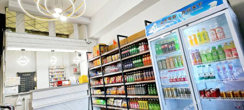 宜家轻住宾馆(中华巴洛克店)图片