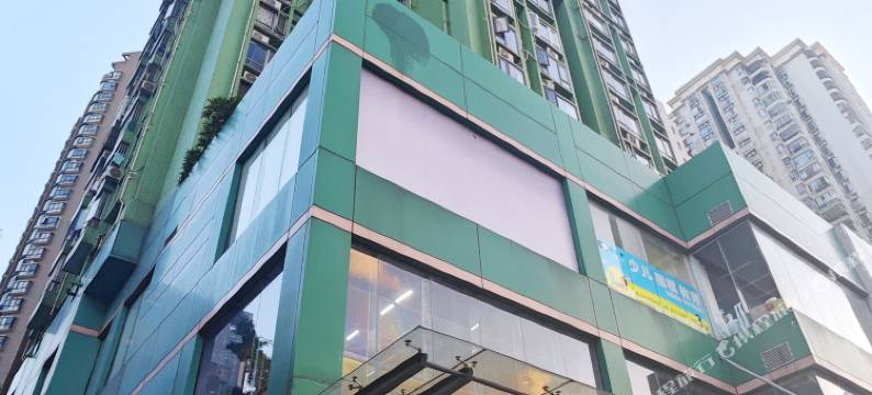 辰屿青年公寓(会展中心岗厦北地铁站店)图片