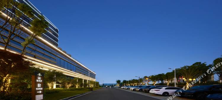 宏澜国际大酒店(经开大道吉利商用车店)图片