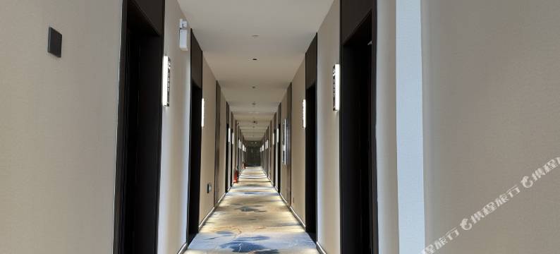 鸿銮·星居民宿(承德鼎盛王朝康熙大典演出店)图片