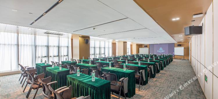 白玉兰酒店(河间德利商业中心店)图片