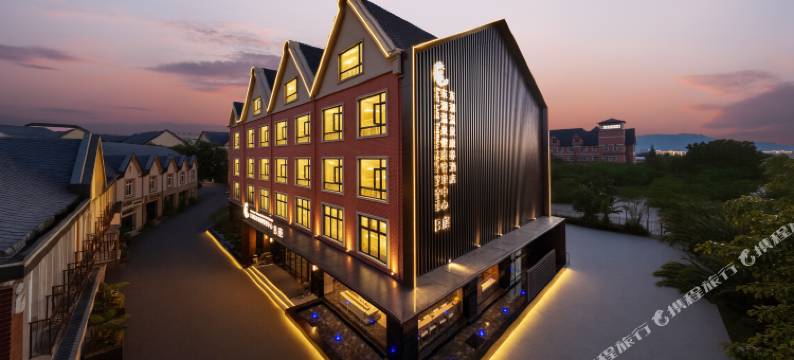 腾冲东湖温泉康养B座酒店(东湖公园店)图片