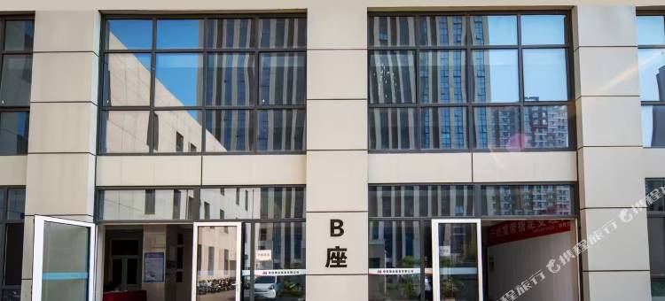 尚云端•影音民宿(博雅盛世店)图片