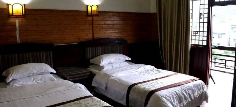 兴文石海芦笙寨图片