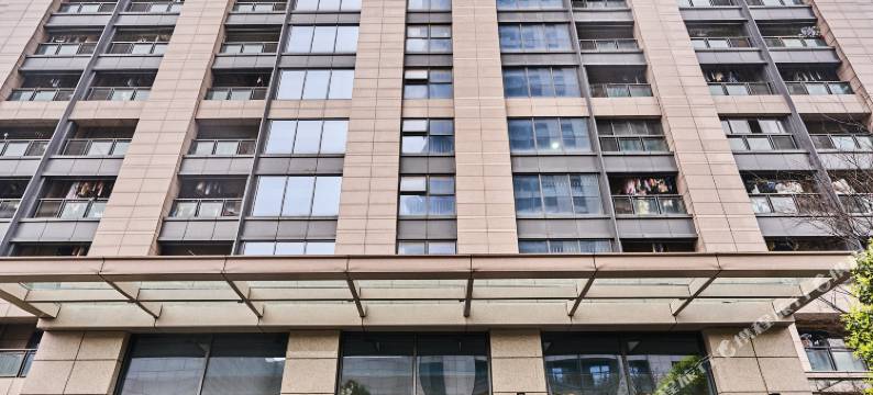 DATE19 潮宿酒店(武汉泛海CBD汉口火车站店)图片