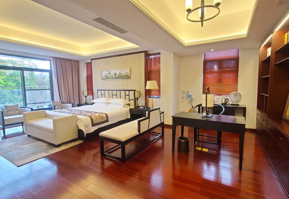 Huilai Golden Bay Golf Resort Hotel Hotel Overview
