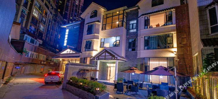 自贡湖畔隐庐酒店(华商国际城店)图片