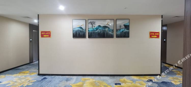 卡尔漫酒店(白沙洲农副产品大市场银湖中小企业城店)图片