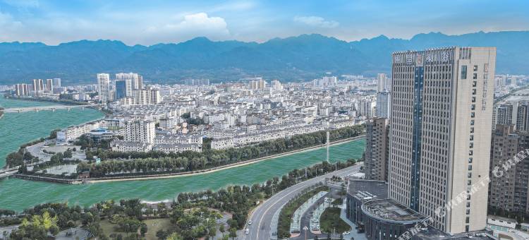 丽呈東谷半岛湾大酒店图片