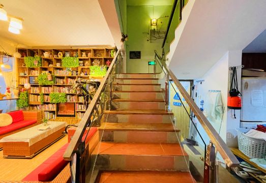 Bit Times Sea View InnHotel Overview