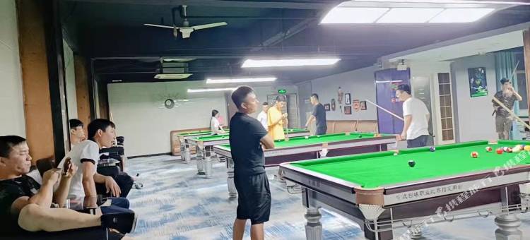 梦吧电竞公寓(江夏地铁站店)图片