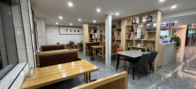 五月云舍酒店(驻马店高铁西站店)图片
