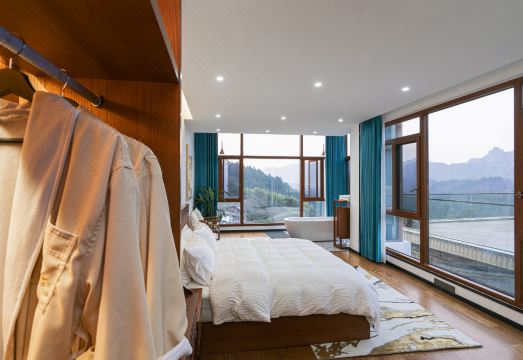 Poetic Tangwan Homestay Hotel Overview