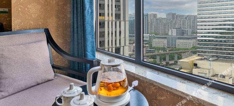 柏浩印象酒店(巴南万达海洋公园店)图片