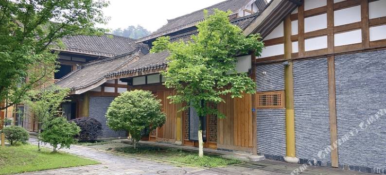 品闲居民宿(桃花源景区店)图片