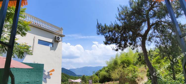 仙岛湖湖色设计师民宿图片