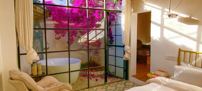 玉龙等风民宿图片