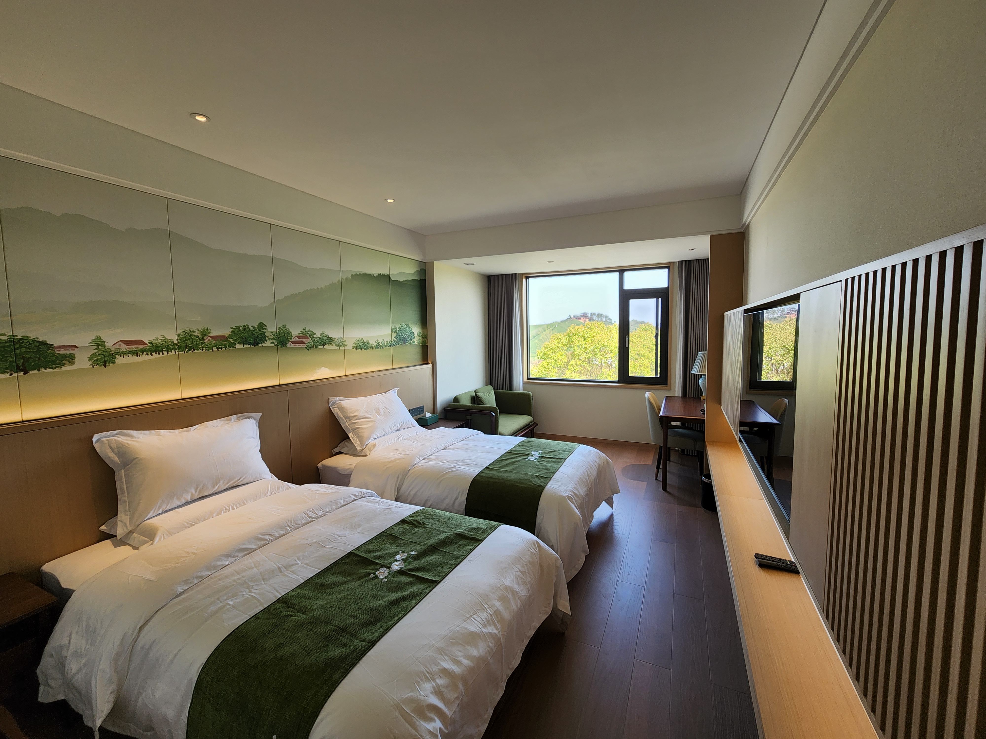 Xinyang Wenxin Chacun Resort HotelOver view