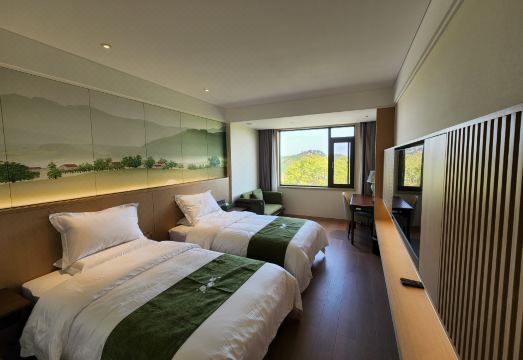 Xinyang Wenxin Chacun Resort Hotel Hotel Overview