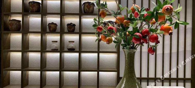 建国璞隐酒店(青岛五四广场青岛大学店)图片