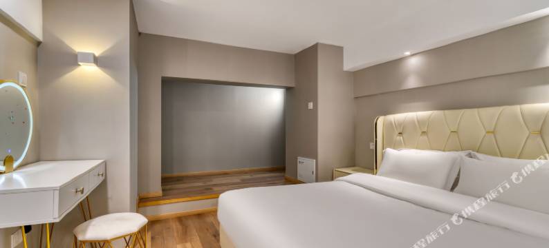 KINGS电竞公寓(杭州城西银泰店)图片