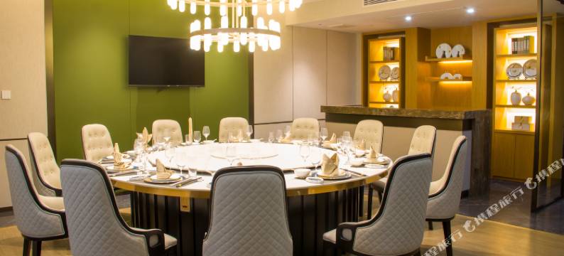 橙乡大酒店(信丰高铁西站店)图片